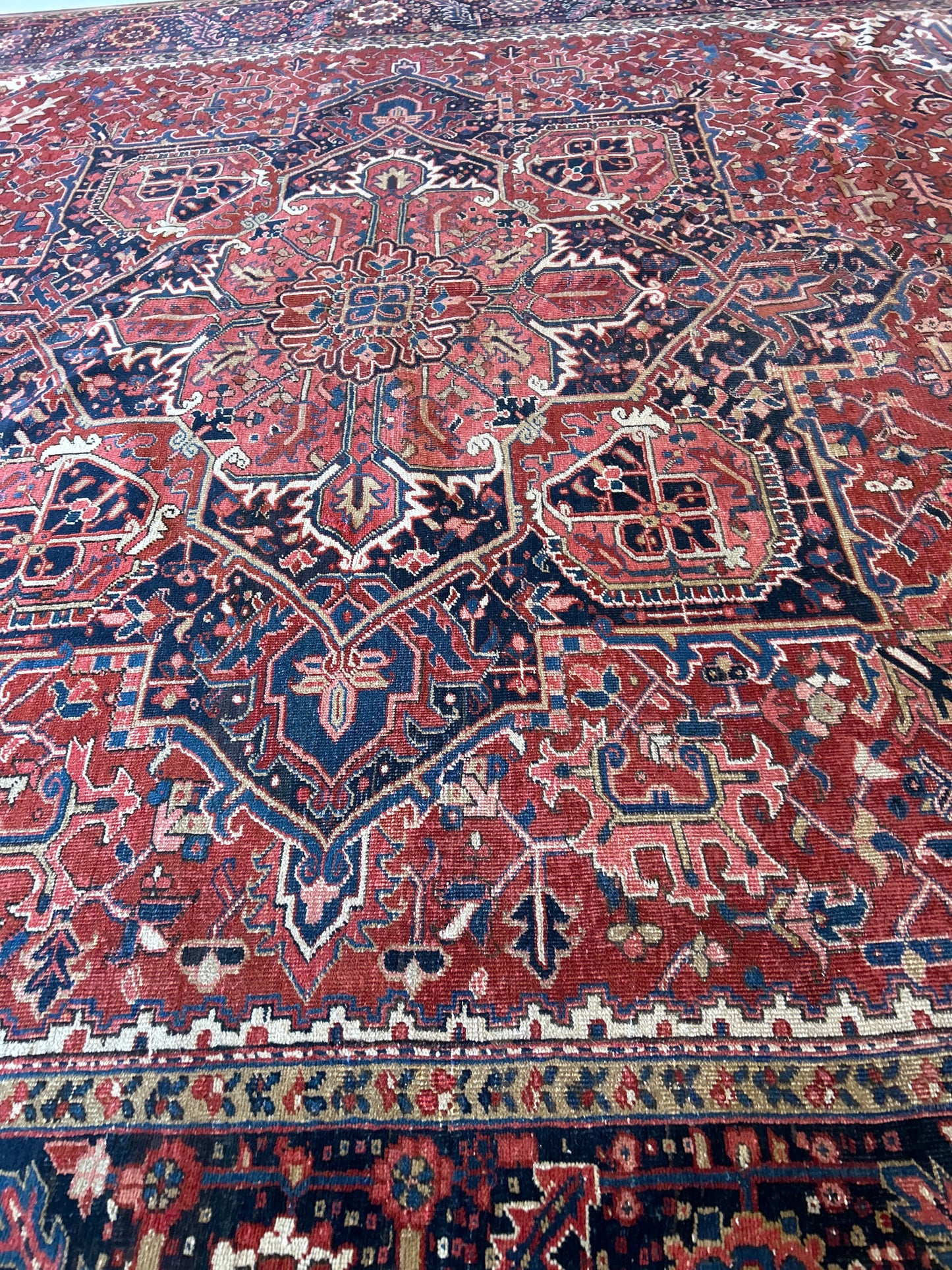Persian Heriz - 11.0x15.5 - 15152