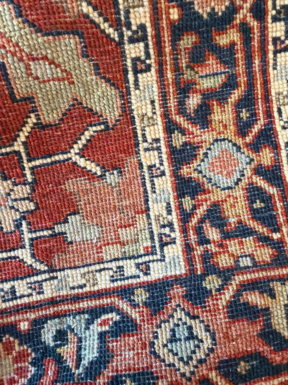Indian Serapi - 2.6x7.9 - FA106261