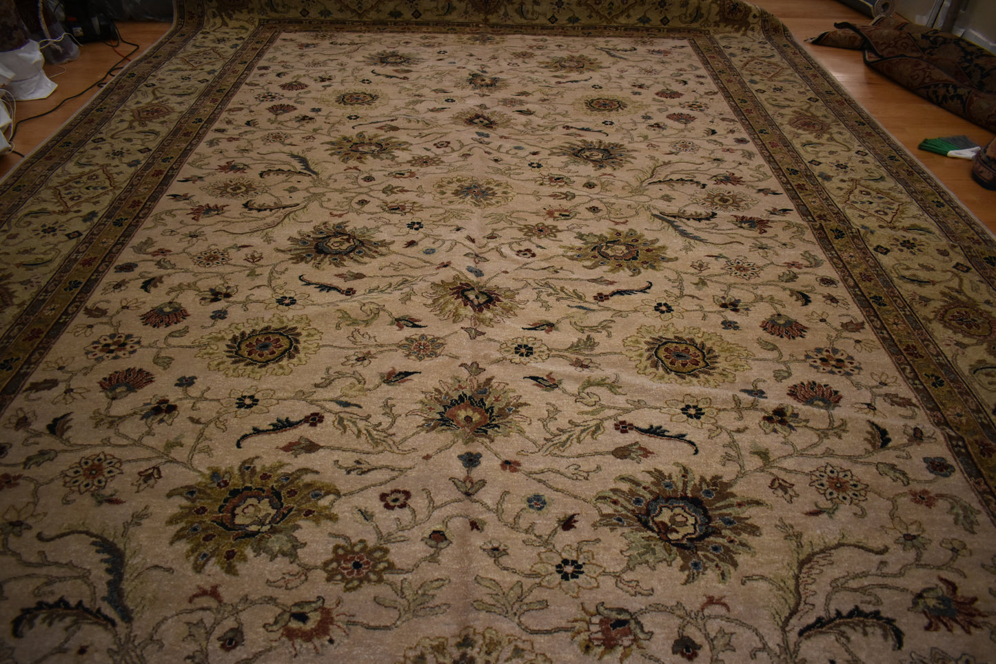 Indian Peshawar - 12.5x18.3 - M6258