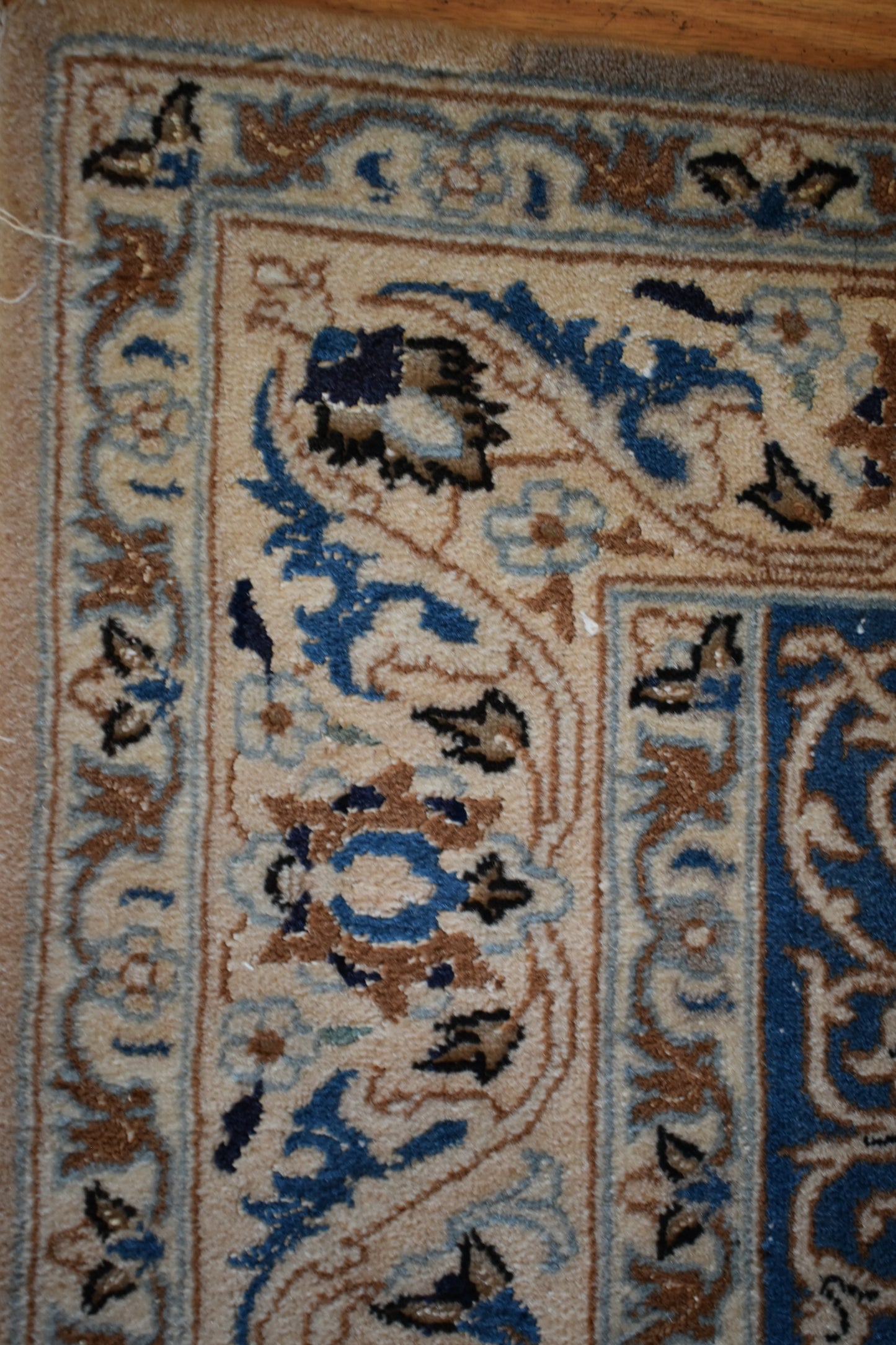 Persian Nain W/silk - 2.7x4.2 - 117935