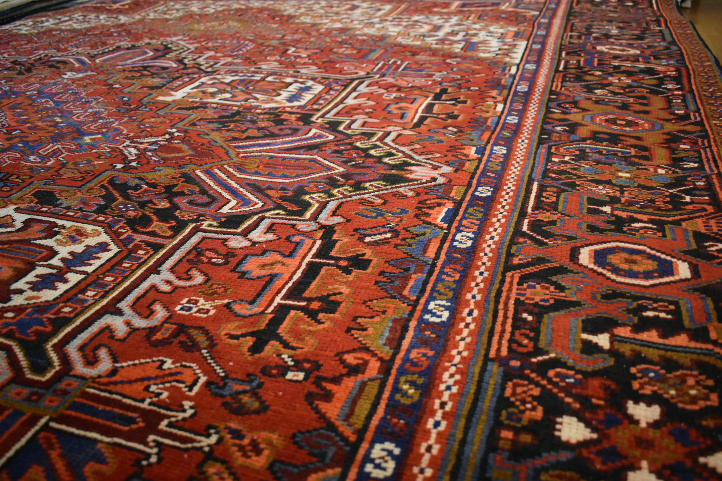 Persian Heriz - 9.4x12.6 - 85227