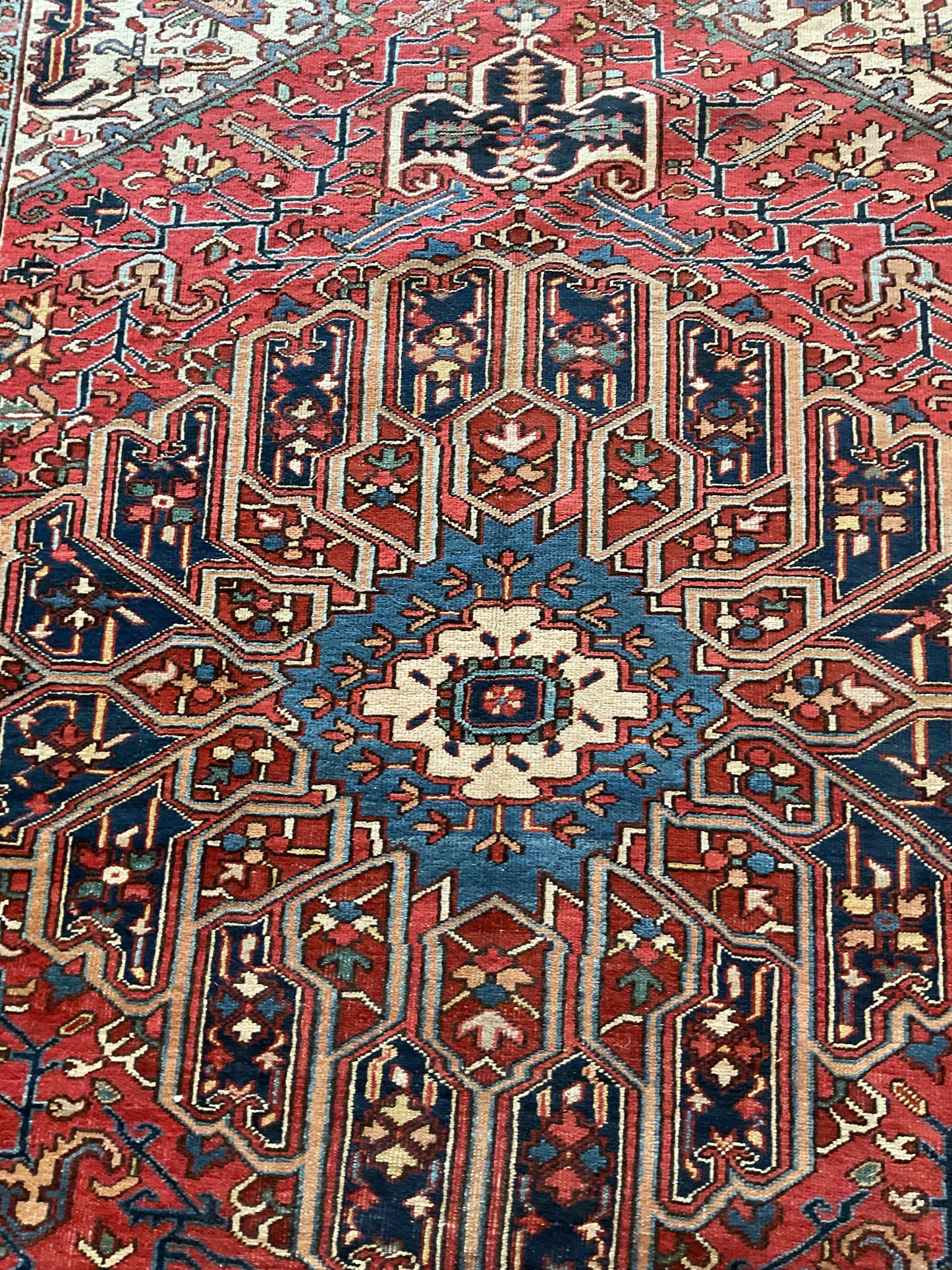 Persian Heriz - 7.6x10.7 - 11764