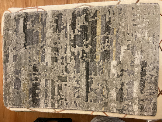 Indian Tibetan W/silk - 1.11x2.11 - 10101