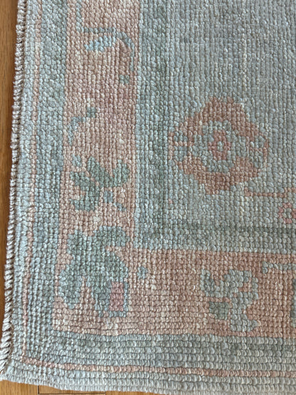 Turkish Oushak Rug, 2'3" x 3'9", in cream, peach, pink and teal - photo 4