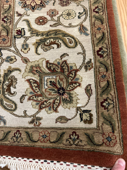 Indian Agra Jaipur Rug, 8'1" x 10'3", in beige, green, ivory and rust - photo 3