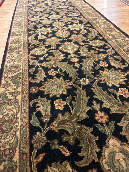 Indian Agra Jaipur Runner, 2'7" x 18'3", in beige, black, gold and green - photo 5