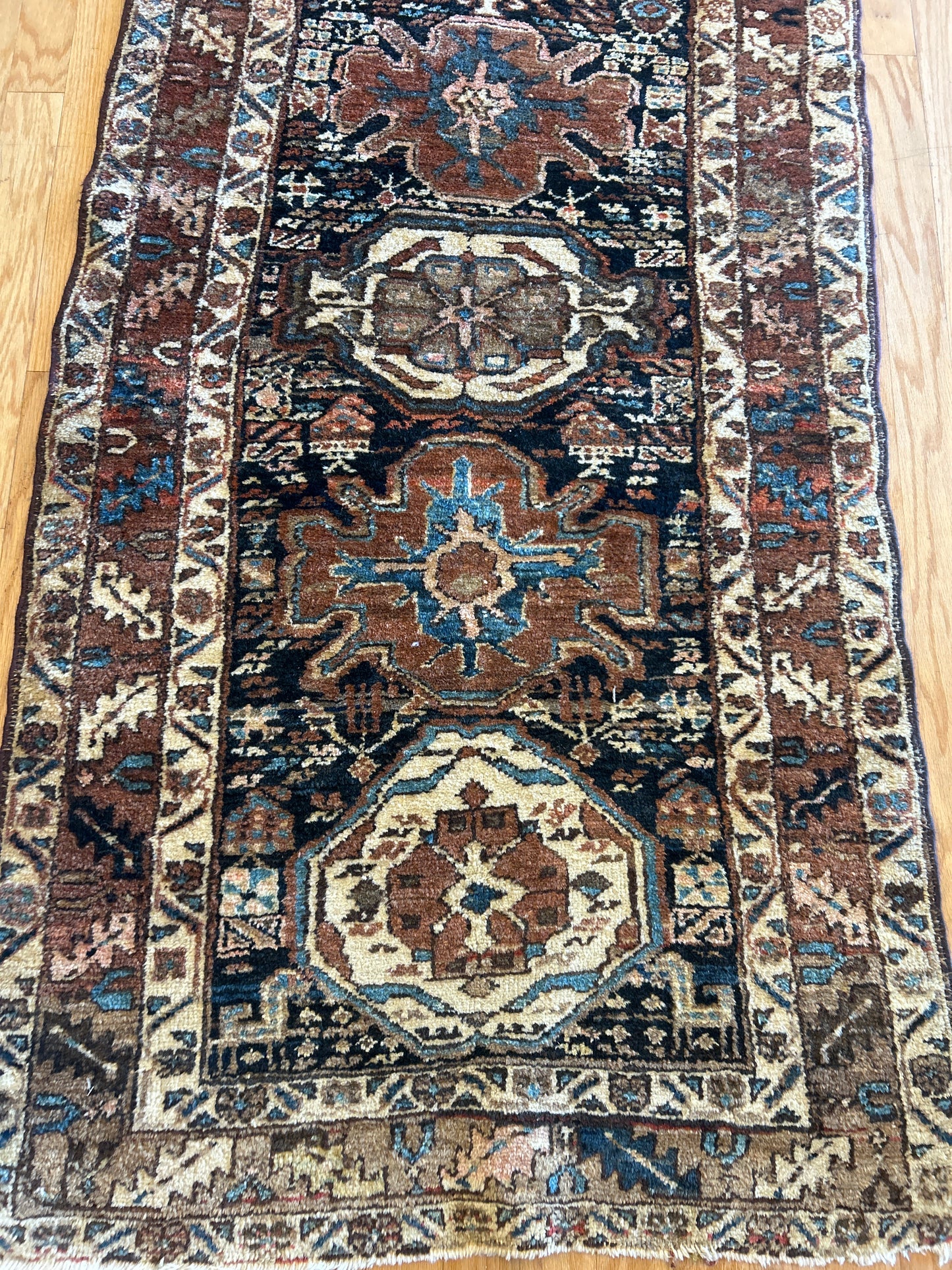 Persian Karajh - 3.4x10.6 - FA117743