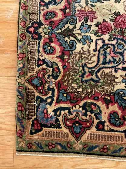 Antique Persian Kerman Rug, 3'3" x 4'9", in green, ivory, navy and rose - photo 3