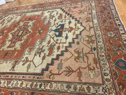 Antique Persian Serapi Rug, 9'7" x 11'8", in blue, ivory, rust and salmon - photo 5