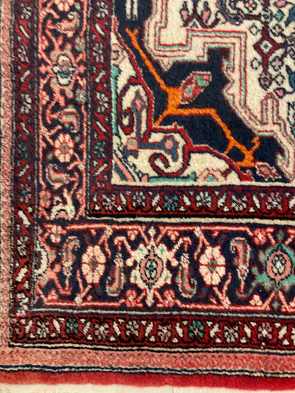 Vintage Persian Khotan Rug, 4'4" x 6'3", in ivory, navy and red - photo 3