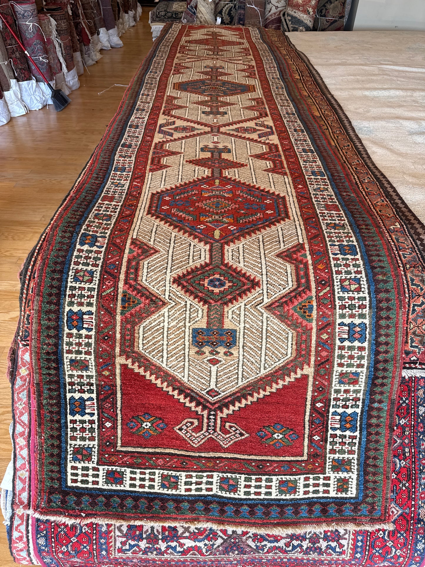 Persian Kurdish Sarab - 3.2x14.3 - 133356