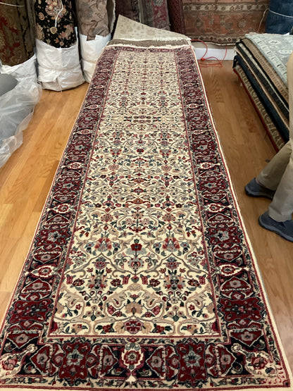 Sino Yazd Runner, 2'7" x 9', in burgundy, ivory, navy and pink - photo 5