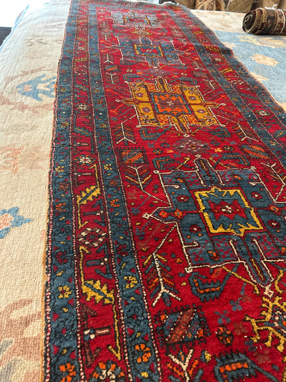 Antique Persian Karajh Runner, 3'2" x 10'7", in gold, ivory, red and teal - photo 4