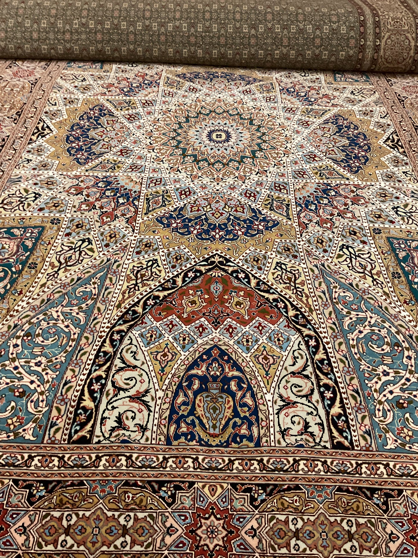 Persian Tabriz W/silk - 6.8x10.1 - MA3619