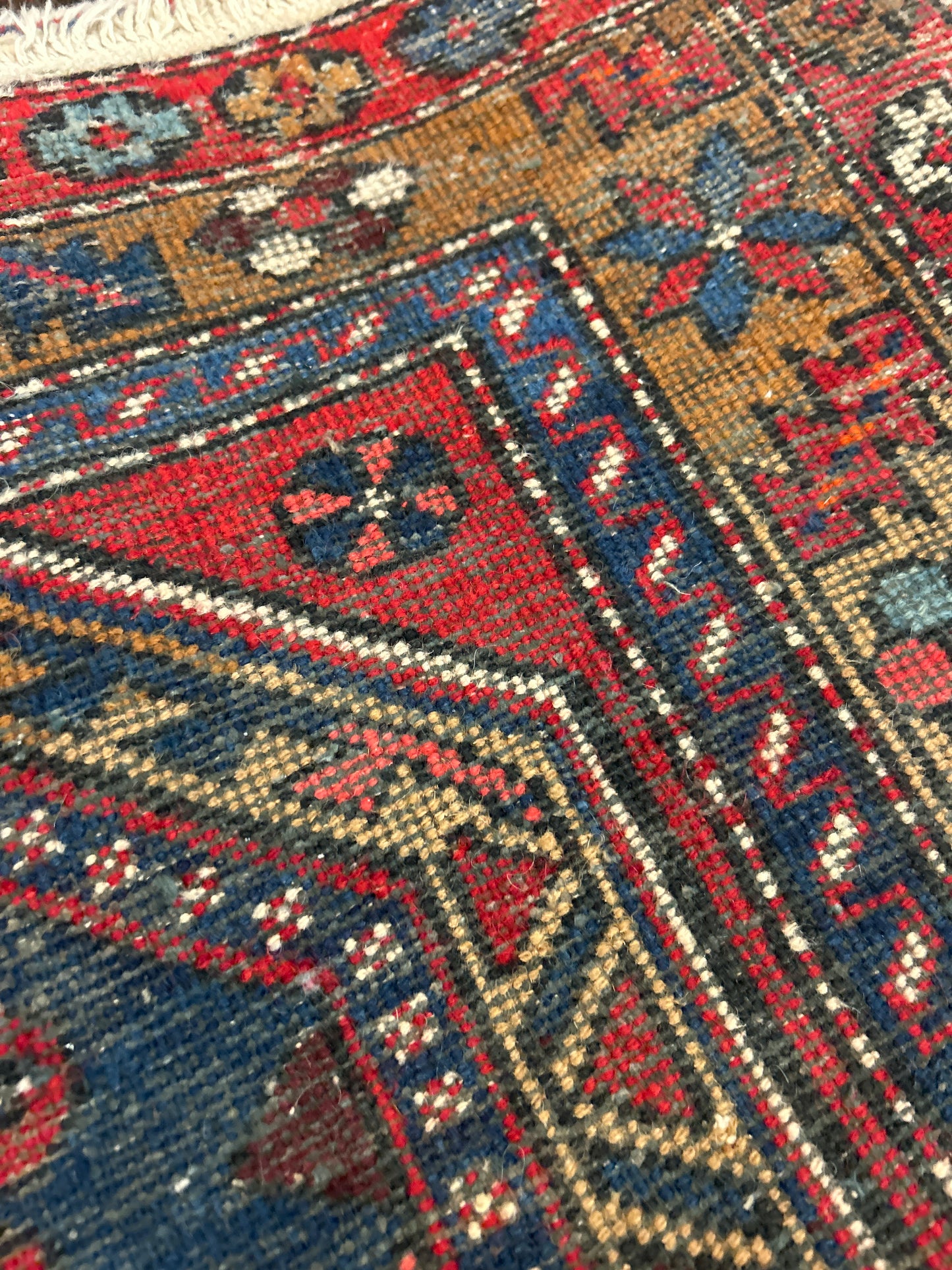Persian Karajh - 3.5x10.6 - FA11943