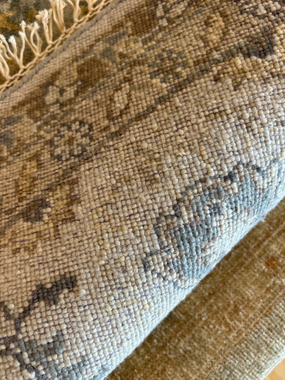 Indian Karajh Rug, 9'3" x 9'2", in beige, blue, grey and ivory - photo 4