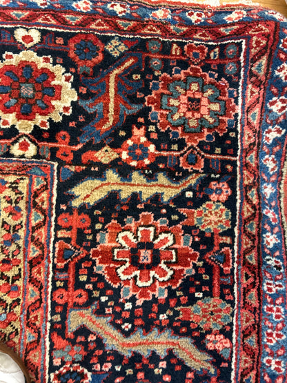 Antique Persian Heriz Rug, 11'5" x 17', in blue, ivory, navy and red - photo 3