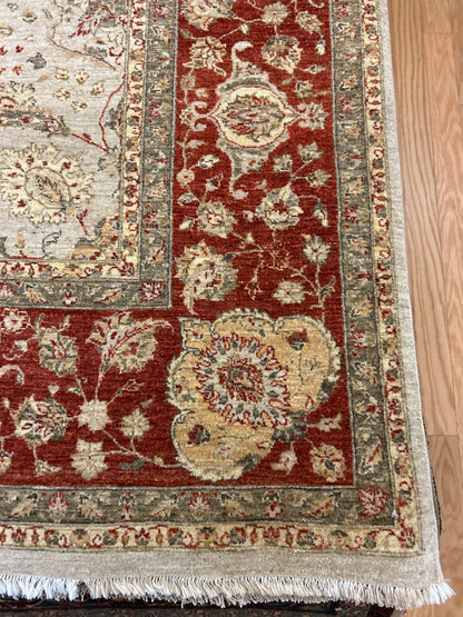 Indian Peshawar Rug, 8' x 10', in beige, gold, ivory and red - photo 3