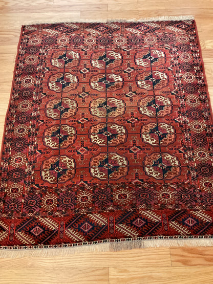 Antique Persian Turkman Rug, 3'8" x 4'6", in ivory, navy and rust - photo 4
