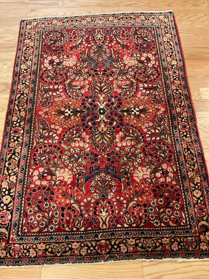 Antique Persian Sarouk Rug, 3'3" x 4'9", in beige, black, red and salmon - photo 4