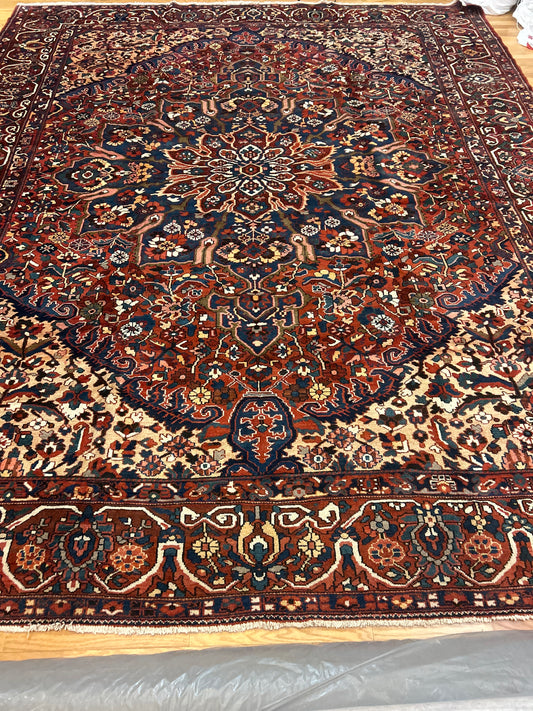 Persian Baktarie - 13.5x16.2 - 119671