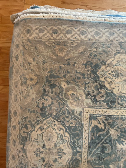 Indian Sultanabad Rug, 10'1" x 14'3", in beige, grey and slate - photo 3