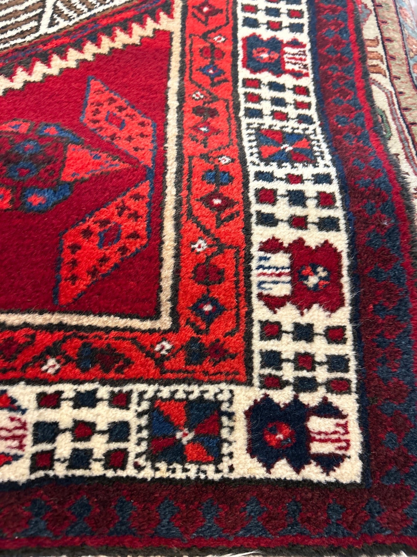 Persian Kurdish Sarab - 3.2x8.2 - JA1439