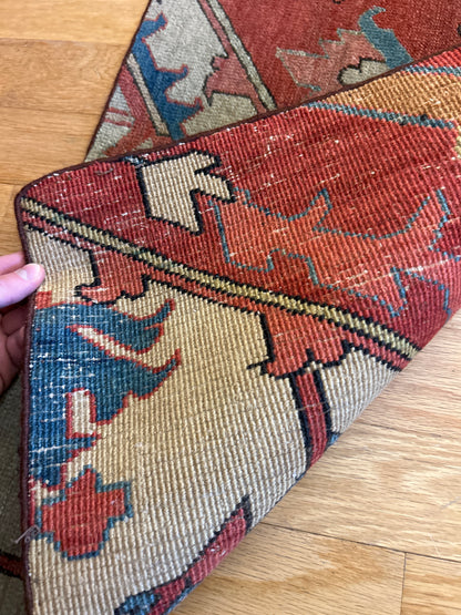 Antique Persian Serapi Runner, 1'8" x 7'6", in brick, khaki, navy and red - photo 3