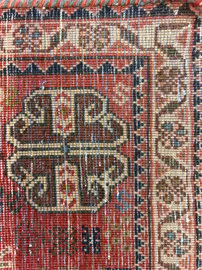 Vintage Persian Abbedeh Rug, 3'2" x 6'6", in ivory and red - photo 3