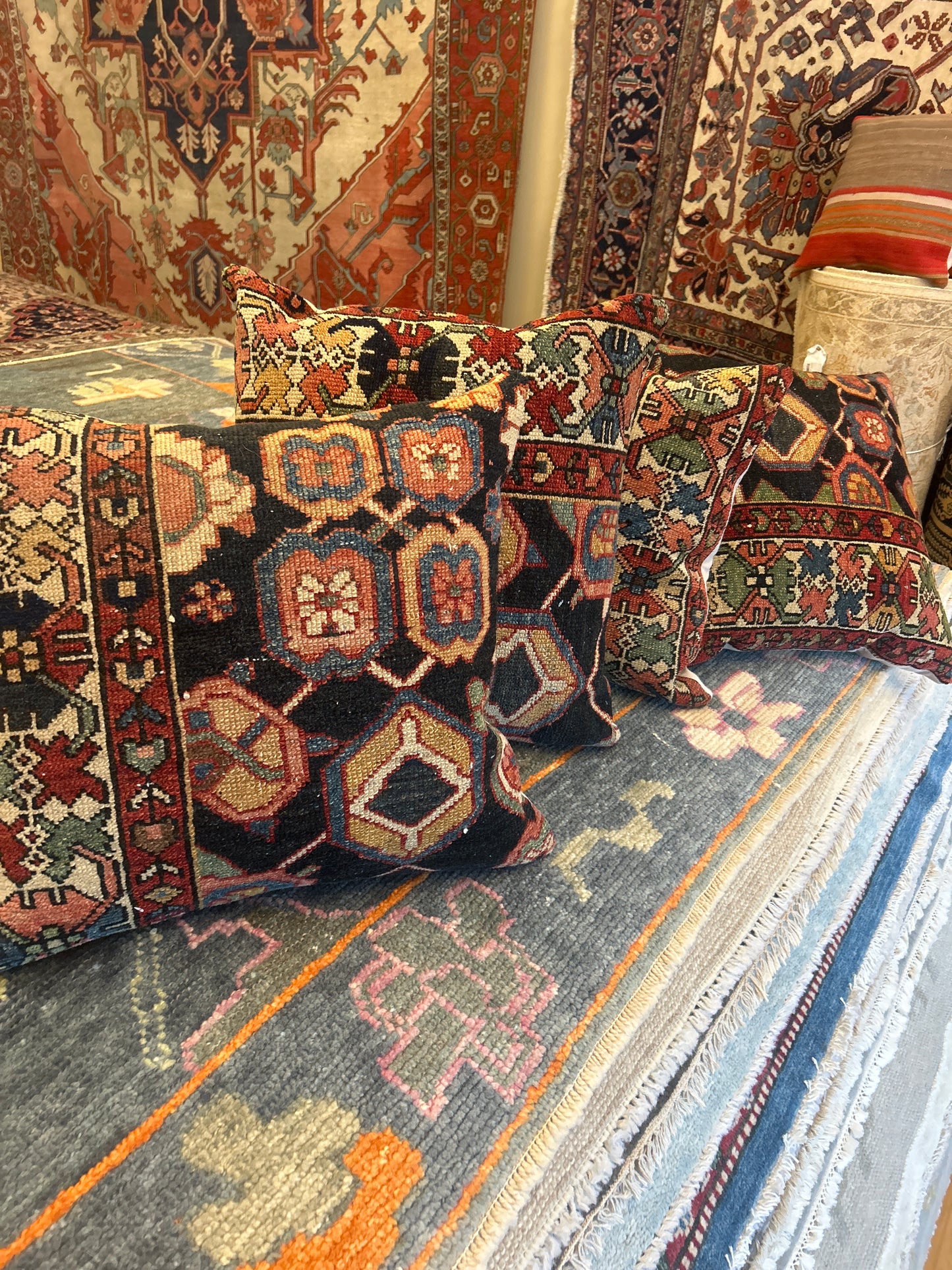 Persian Malayer Pillow - 20"x22" - AR1120251