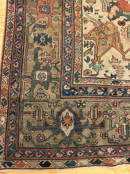 Antique Persian Serapi Rug, 8'3" x 11'4", in brick, green, ivory and navy - photo 3