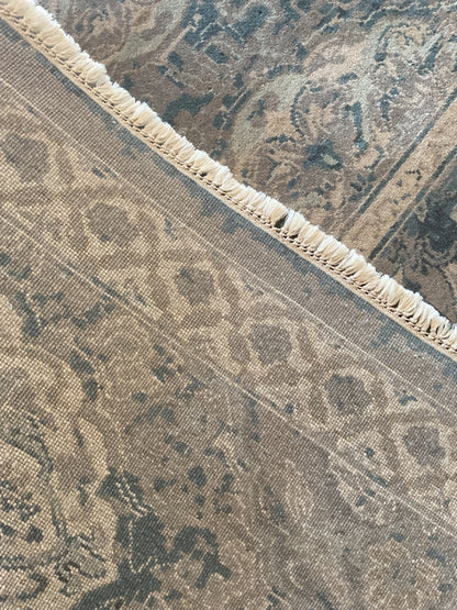Indian Sultanabad Rug, 10'1" x 14'3", in beige, grey and slate - photo 4