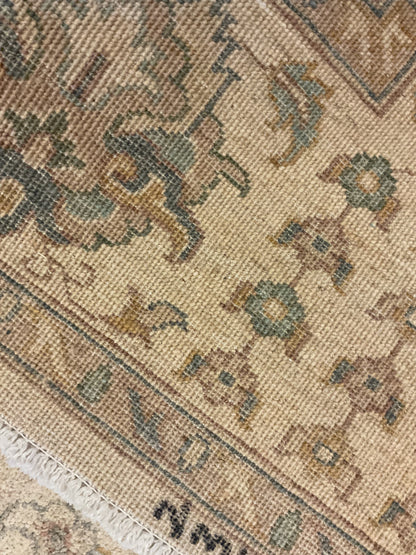 Pakistani Peshawar Rug, 8'1" x 10'3", in beige, gold, grey and ivory - photo 4
