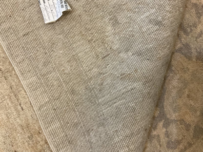 Pakistani Peshawar Rug, 8'9" x 11'8", in beige, ivory and tan - photo 3