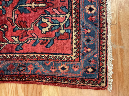 Antique Persian Lilian Rug, 4'2" x 4'6", in blue, ivory, navy and red - photo 3