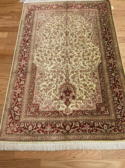 Persian Ghom Silk Rug, 3'3" x 4'10", in gold, ivory and red