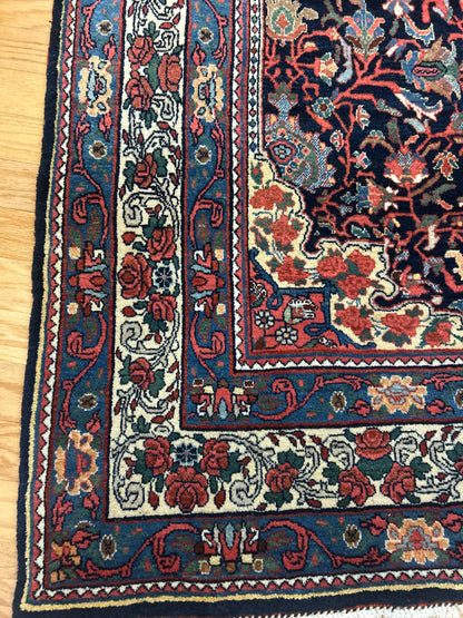 Antique Persian Bidjar Rug, 8'8" x 11'6", in ivory, navy and red - photo 3