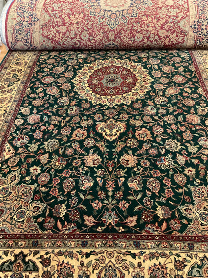 Sino Kashan Rug, 6' x 9', in beige, gold, hunter green and red - photo 2