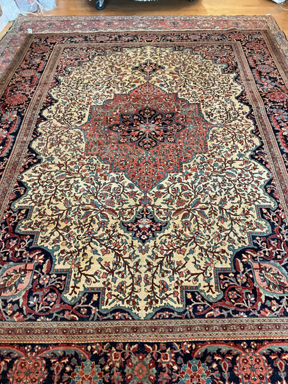 Antique Persian Sarouk Farrahan Rug, 8'10" x 11'10", in ivory, navy and red - photo 5