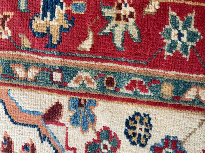 Pakistani Heriz Runner, 2'8" x 14'6", in green, ivory, navy and red - photo 3