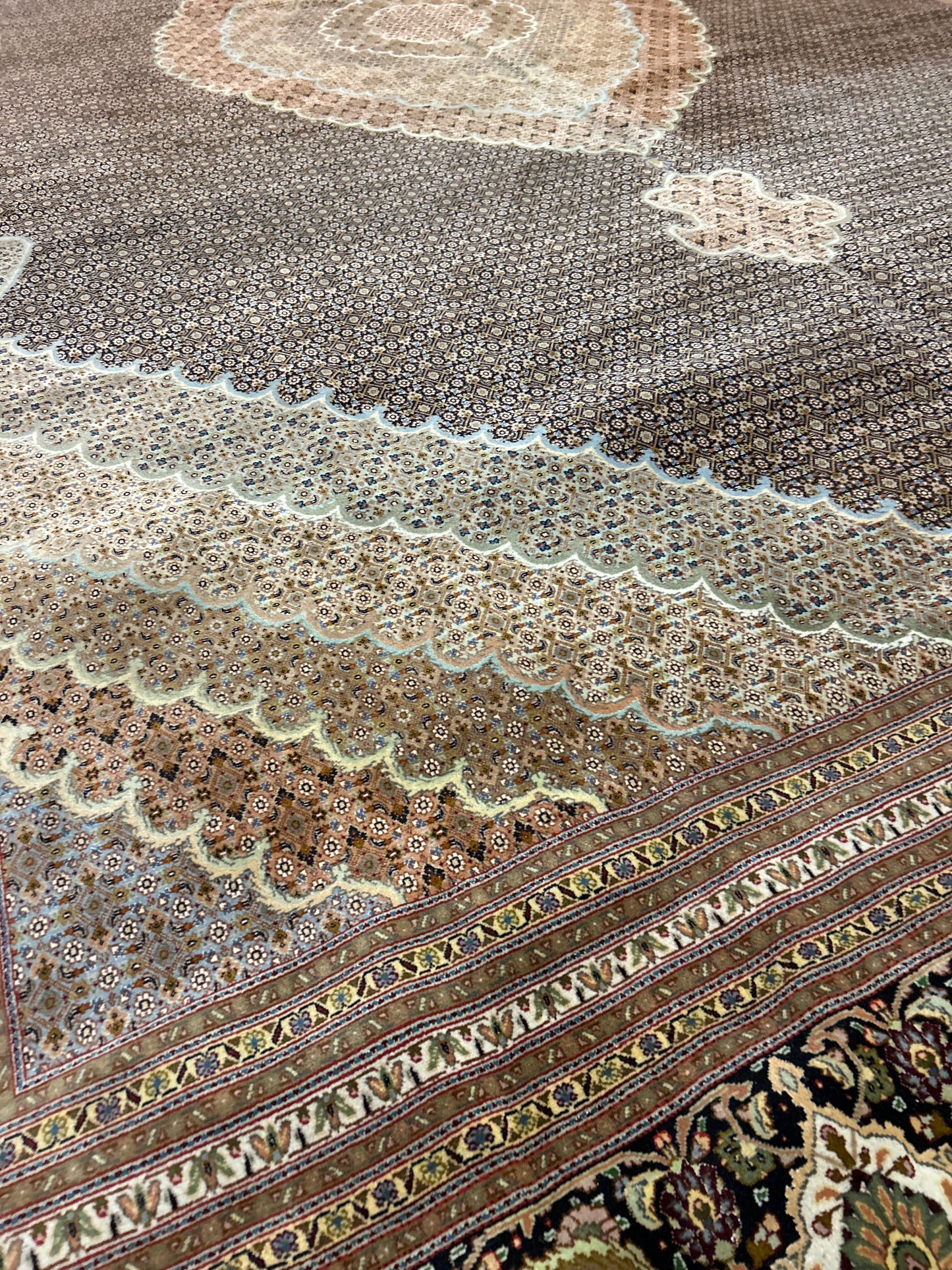 Persian Tabriz W/silk - 12.11x19.11 - 113591