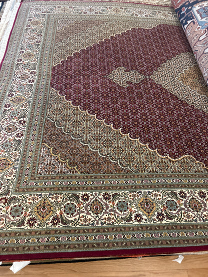 Persian Tabriz Rug with Silk, 6'6" x 9'9", in beige, burgundy, ivory and sea moss - photo 2