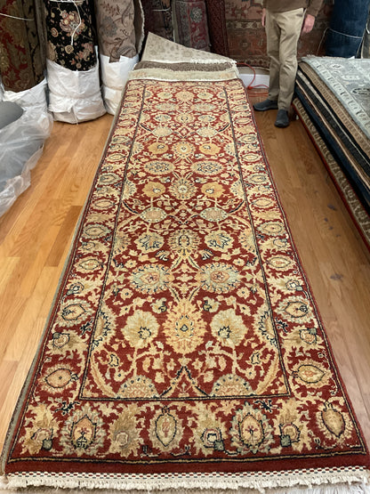 Indian Agra Jaipur Runner, 2'6" x 9', in beige, burgundy and gold - photo 2