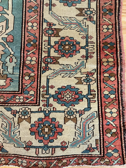 Antique Persian Serapi Rug, 9'3" x 13', in ivory, navy, salmon and teal - photo 4