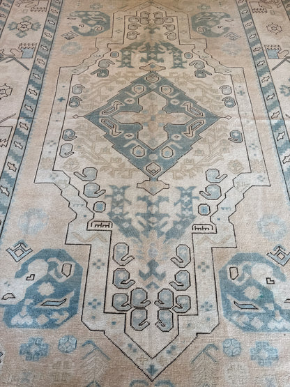 Vintage Turkish Anatolian Rug, 7'10" x 11'11", in blue and cream - photo 4