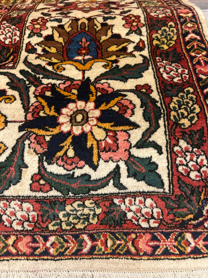 Vintage Persian Baktarie Rug, 13'7" x 19'6", in gold, green, ivory and red - photo 2