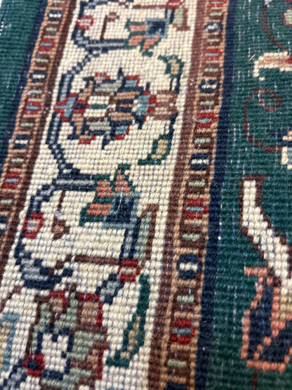 Vintage Indian Kashan Runner, 2'7" x 11'9", in hunter green, ivory and red - photo 2