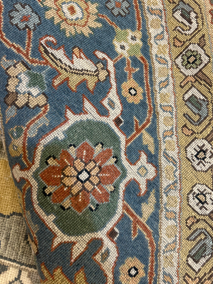 Indian Bidjar Rug, 9'10" x 9'9", in blue, ivory, navy and red - photo 4