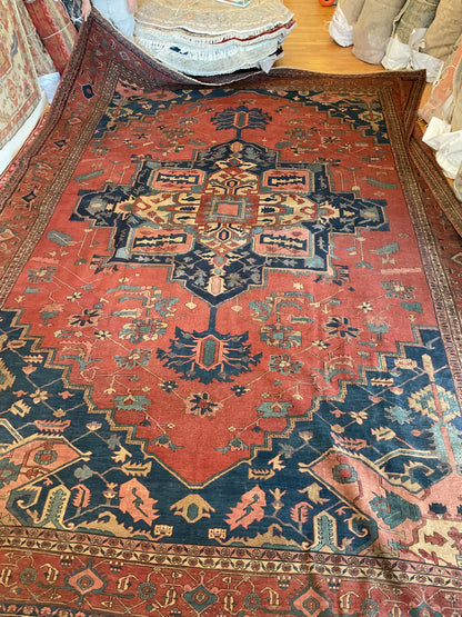 Antique Persian Serapi Rug, 12'8" x 17'7", in brick, navy and peach