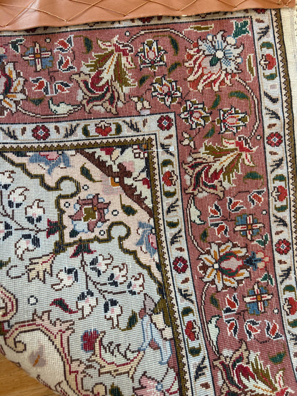 Persian Tabriz Rug, 3'4" x 4'10", in grey, ivory and rose - photo 4